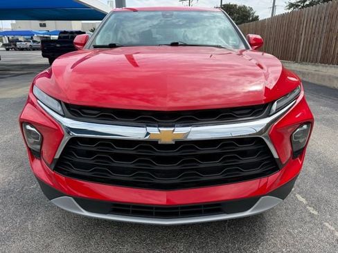 Used 2023 Chevrolet Blazer LT w/ LPO, Floor Liner Package FWD image 2