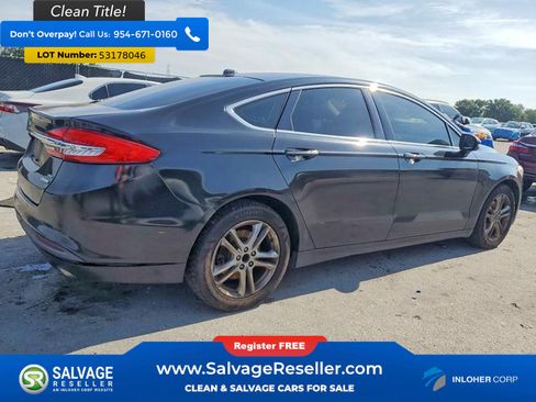 Used 2018 Ford Fusion SE w/ Fusion SE Technology Package FWD image 4