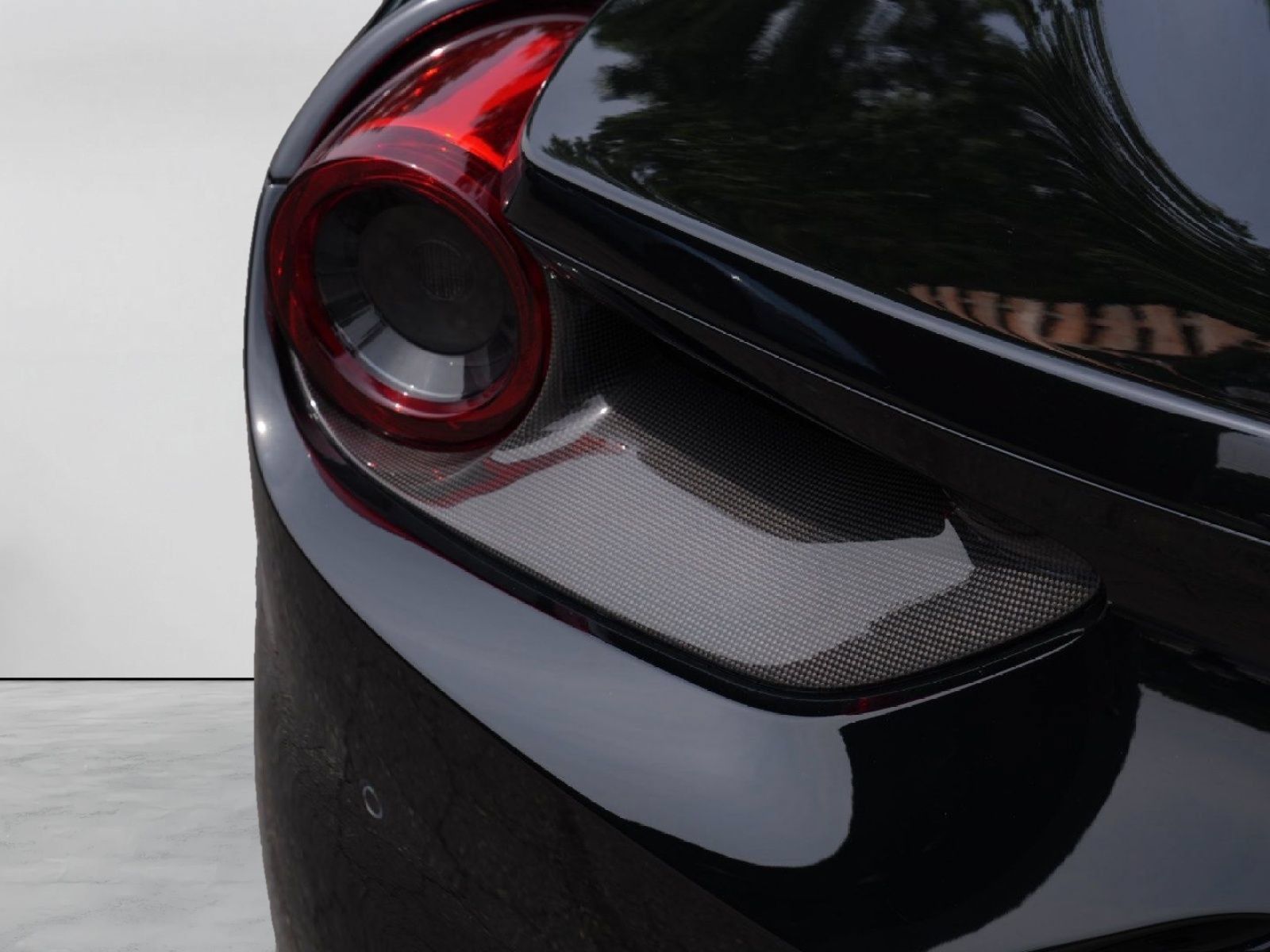 Used 2019 Ferrari 488 Spider RWD image 57