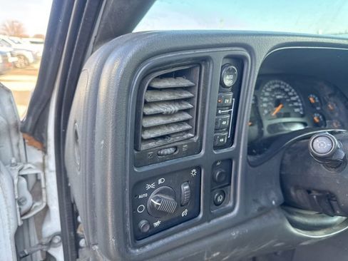 Used 2003 Chevrolet Silverado 1500 LT w/ Off-Road Package image 10