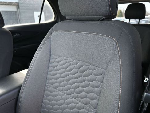 Used 2021 Chevrolet Equinox LT image 16