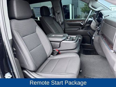 Used 2025 GMC Sierra 1500 SLE image 19