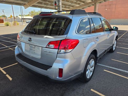 Used 2012 Subaru Outback 2.5i Premium AWD/4WD image 5