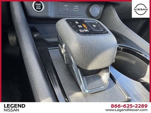 Used 2022 Nissan Rogue SV image 27