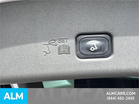 Used 2024 Lincoln Nautilus Premier w/ Equipment Group 102A image 23