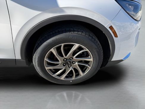 Used 2021 Lincoln Corsair AWD w/ Equipment Group 101A image 24