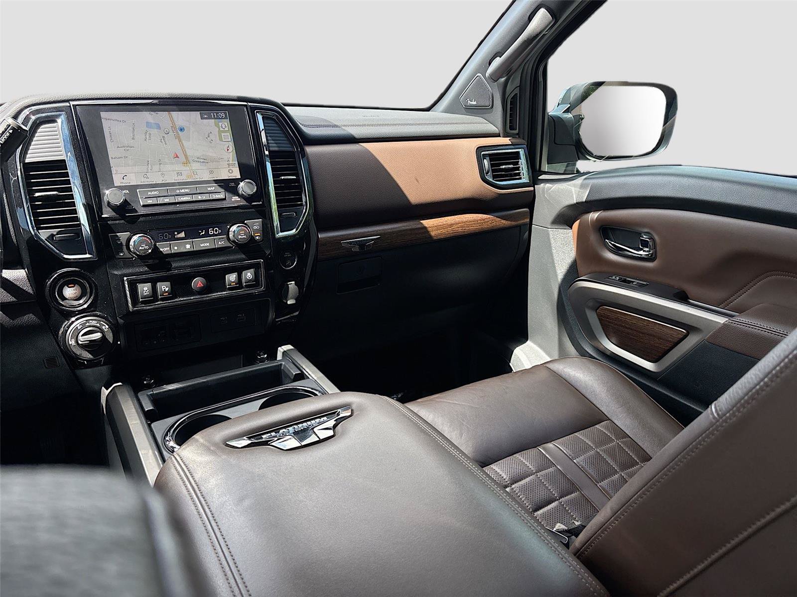 Used 2020 Nissan Titan Platinum Reserve w/ Moonroof Package AWD/4WD image 24