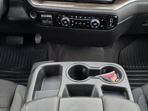 Used 2025 Chevrolet Silverado 1500 LT AWD/4WD image 21