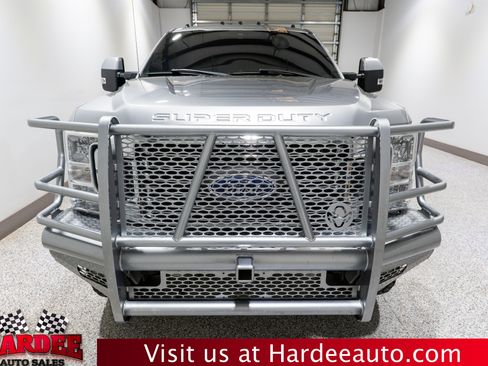 Used 2021 Ford F350 Lariat w/ Lariat Value Package AWD/4WD image 7