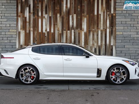Used 2020 Kia Stinger GT1 image 8