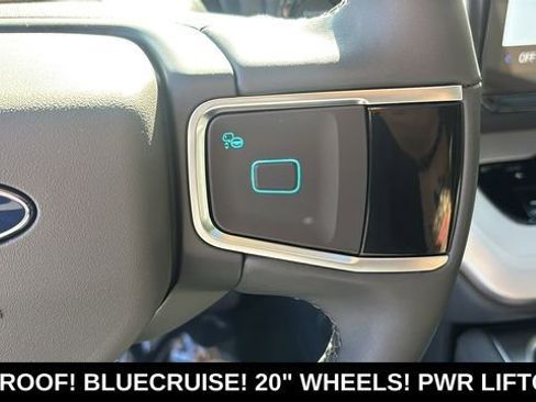 New 2026 Ford Expedition Active AWD/4WD image 16