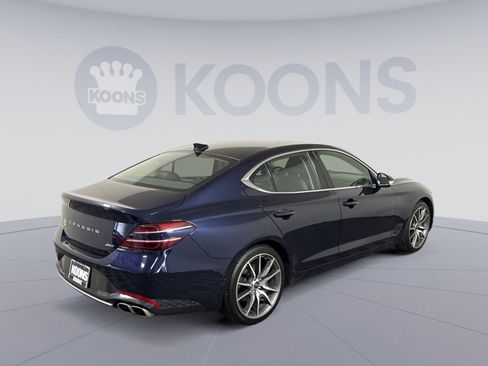 Used 2023 Genesis G70 2.0T image 7