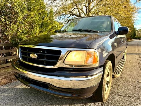 Used 2003 Ford F150 SuperCrew 2WD image 4