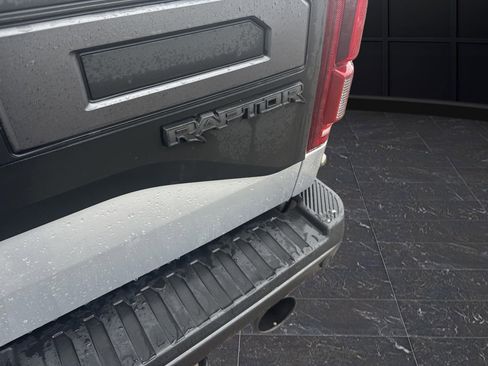 Used 2019 Ford F150 Raptor w/ Equipment Group 802A Luxury image 32