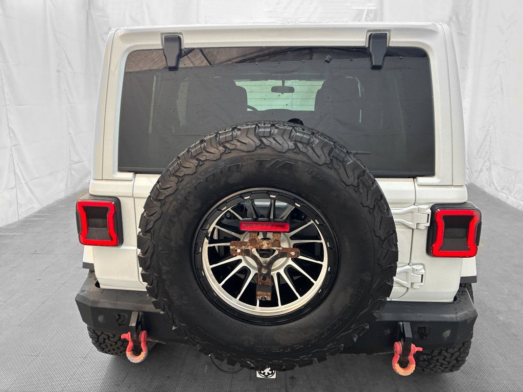 Used 2018 Jeep Wrangler Unlimited Rubicon w/ LED Lighting Group AWD/4WD image 5