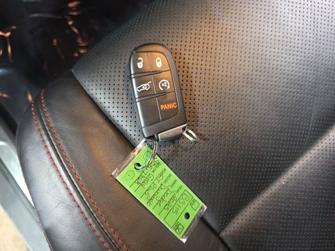 Used 2025 Dodge Durango GT image 34