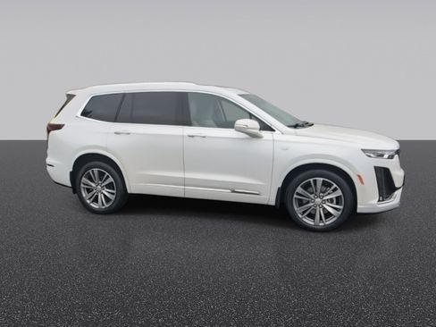 Used 2020 Cadillac XT6 Premium Luxury AWD/4WD image 10