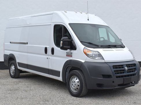 Used 2015 RAM ProMaster 2500 w/ Mopar Trailer Tow Group image 1
