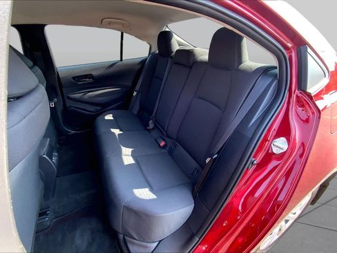 Used 2025 Toyota Corolla LE FWD image 21