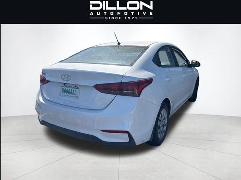 Used 2019 Hyundai Accent SE FWD image 5