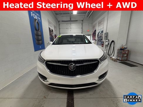 Used 2018 Buick Enclave Premium w/ Experience Buick Package image 3