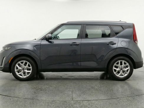 Used 2025 Kia Soul LX w/ LX Technology Package image 5