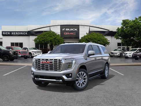 New 2026 GMC Yukon XL Denali w/ Denali Reserve Package image 10