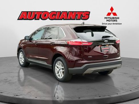 Used 2021 Ford Edge SEL w/ Convenience Package image 4