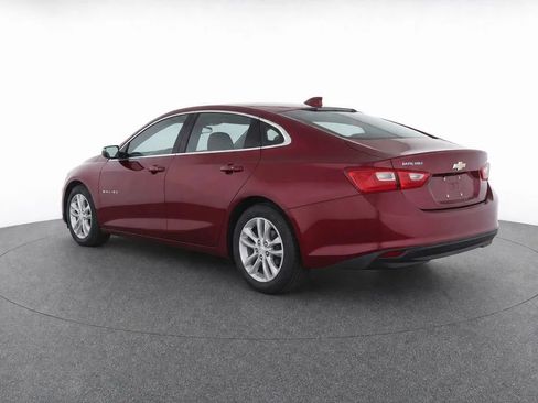 Used 2016 Chevrolet Malibu LT w/ Driver Confidence Package FWD image 4
