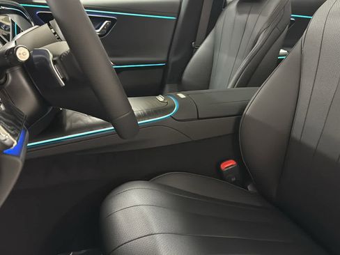 New 2026 Mercedes-Benz E 350 4MATIC Sedan image 26