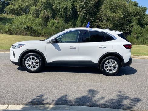 Certified 2024 Ford Escape Active AWD/4WD image 11