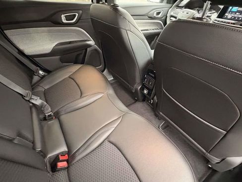 New 2026 Jeep Compass Latitude AWD/4WD image 14