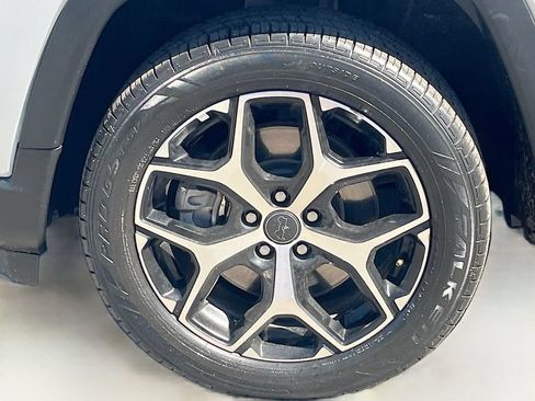 Used 2025 Jeep Compass Limited AWD/4WD image 31