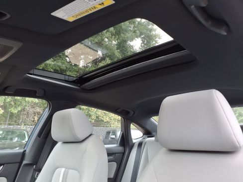 Used 2025 Honda Civic Sport image 15
