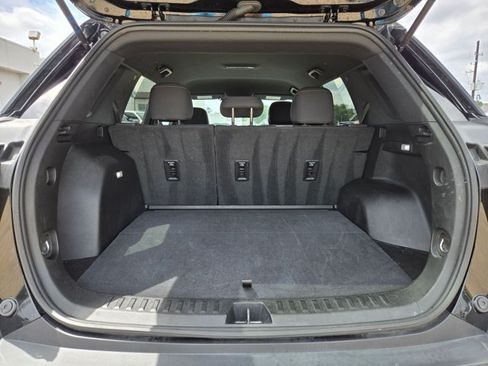 Used 2025 Chevrolet Equinox LT FWD image 6