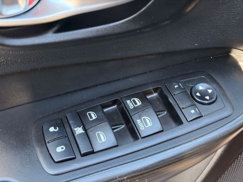 Used 2015 Jeep Cherokee Trailhawk w/ Comfort/Convenience Group AWD/4WD image 20