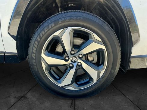 Used 2023 Toyota RAV4 SE w/ Weather & Moonroof Package AWD/4WD image 16