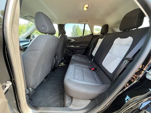 Certified 2024 Chevrolet Trax LS FWD image 17