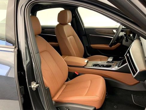 Used 2025 Audi A6 Premium Plus image 7