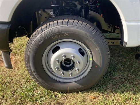 New 2026 Ford F350 XL image 27