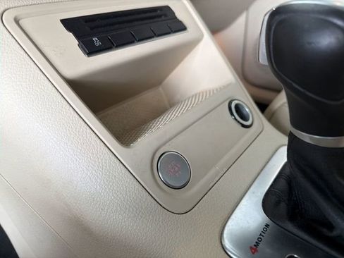 Used 2015 Volkswagen Tiguan R-Line image 28