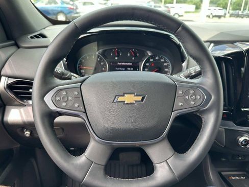 Used 2023 Chevrolet Traverse LT image 27