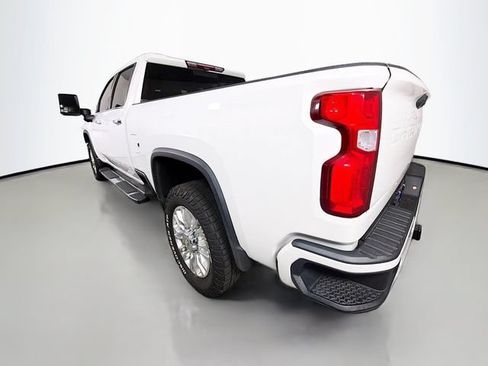 Used 2021 Chevrolet Silverado 2500 High Country w/ Z71 Off-Road Package AWD/4WD image 6