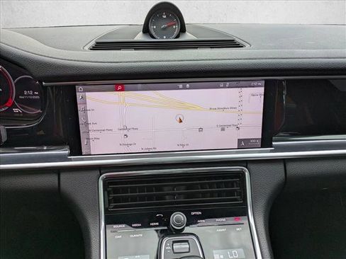 Used 2018 Porsche Panamera 4S image 14