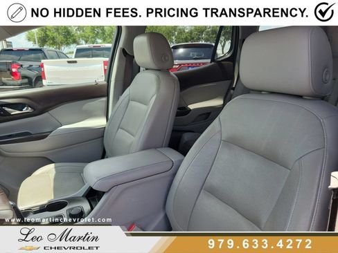 Used 2018 GMC Acadia SLT FWD image 16