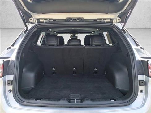Used 2024 Jeep Compass Trailhawk AWD/4WD image 6