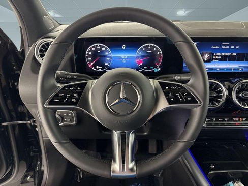 Certified 2025 Mercedes-Benz GLA 250 4MATIC image 17
