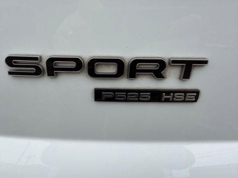 Used 2020 Land Rover Range Rover Sport HSE Dynamic image 14