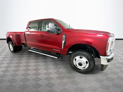 New 2026 Ford F350 XLT w/ XLT Premium Package AWD/4WD image 4