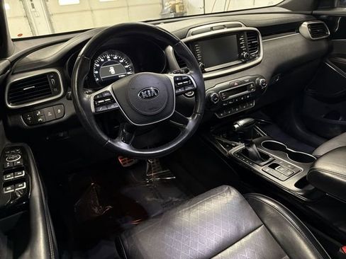 Used 2019 Kia Sorento SX image 18